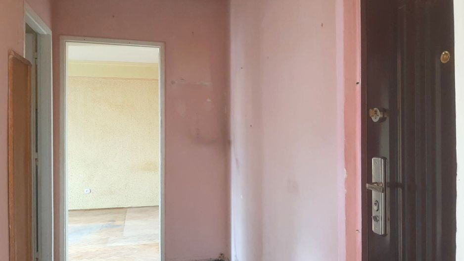 Apartament 2 camere 89000 EUR etaj intermediar foarte aproape de piata Astra - Poză 12