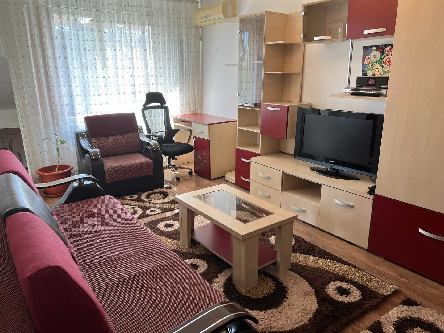 Ofertă! 3 camere decomandat, centrala proprie, parcare inclusă, pet friendly - Poză 3