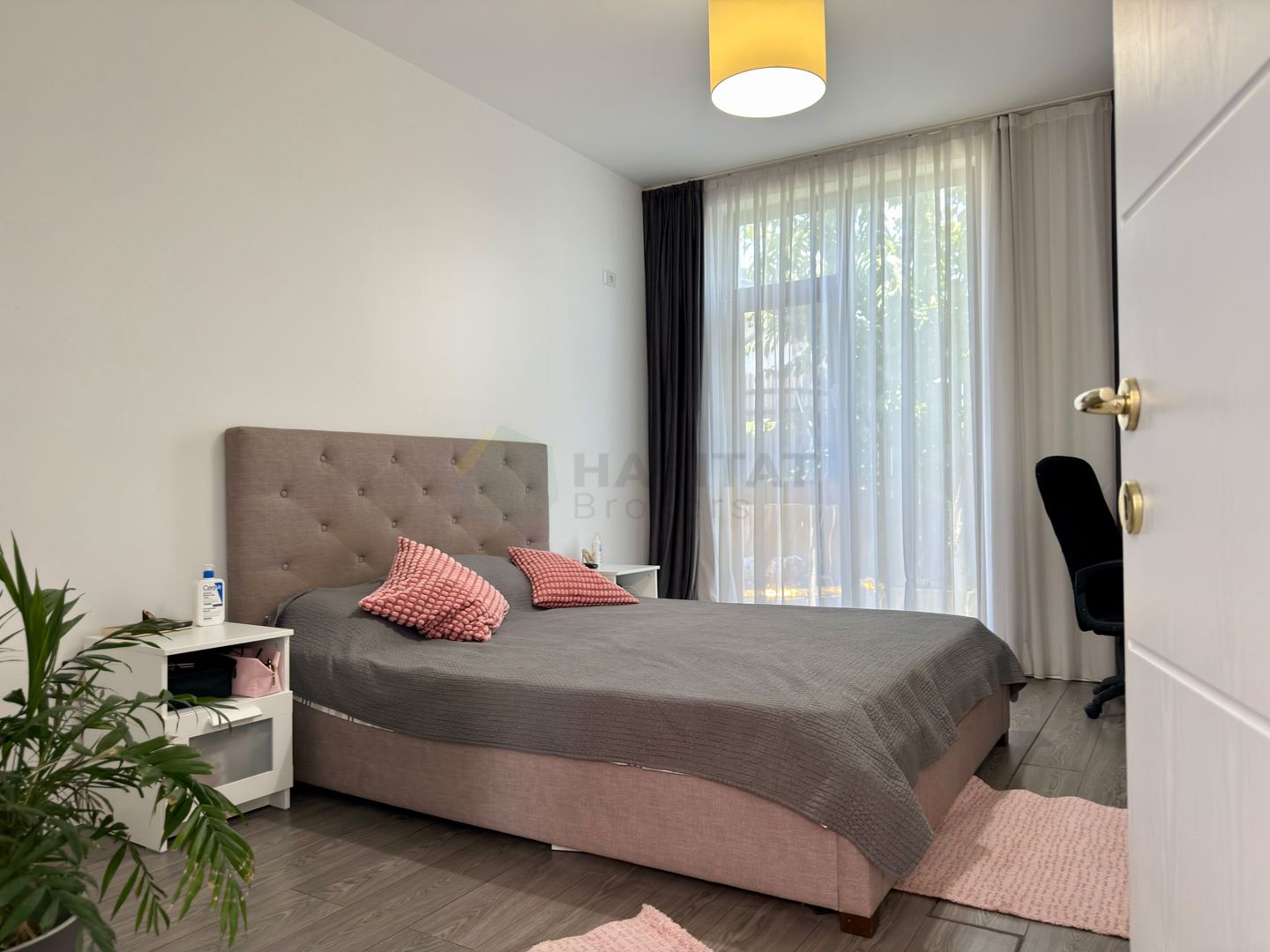 Casa pe parter cu 3 camere | Tunari | Mobilata si utilata - Poză 4