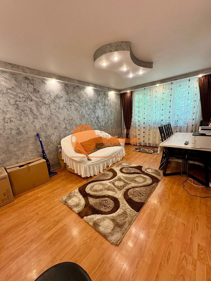 Apartament 4 Camere Centrala Propie - Poză 3