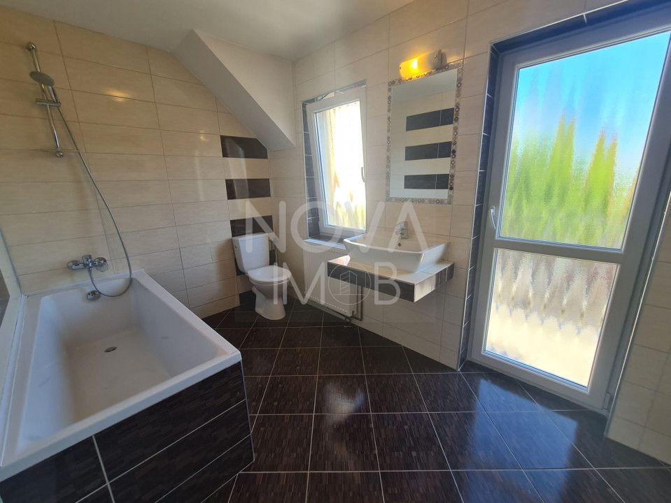 Casa tip duplex de inchiriat - nemobilata, zona Brana - Selimbar - Poză 15
