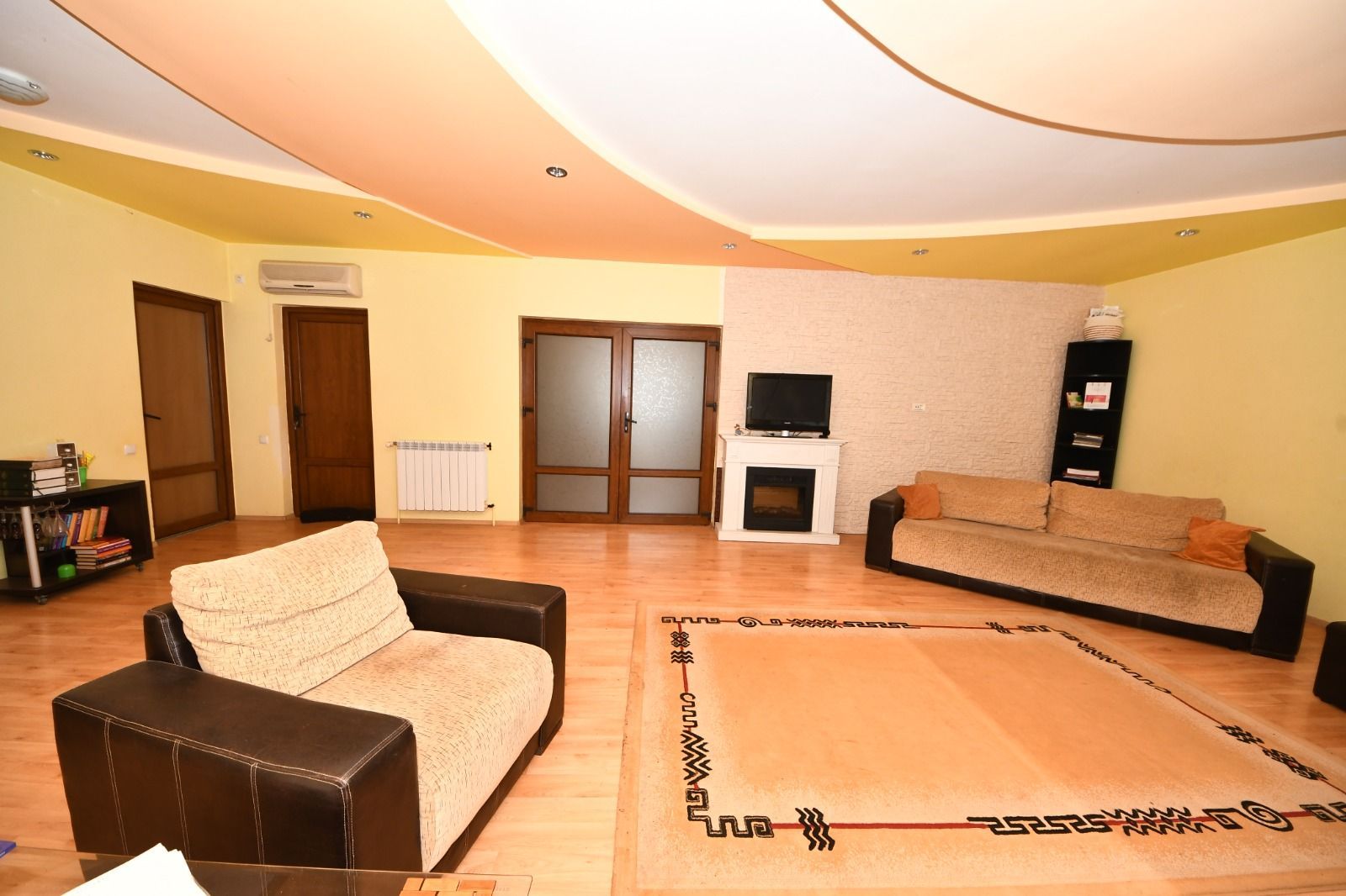 Vila spatioasa, constructie solida, zona micro 17 – Galati - Poză 7