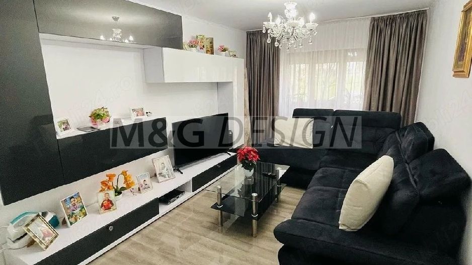 Apartament 3 camere lipovei parter cu balcon - Poză 1