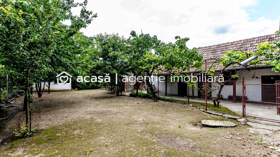 Casă cu 3 camere Peregul Mic - Poză 4