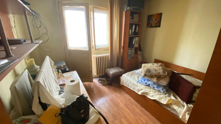 De Vanzare Apartament 3 Camere, Piata Rahova - Sebastian - Poză 1