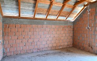 Casa la rosu de vanzare | Iordacheanu - Valea Cucului | Comision 0% - Poză 10