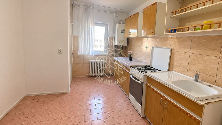 Apartament decomandat 3 camere 64 mp-2 balcoane-Zona Sensul Vechi - Poză 3
