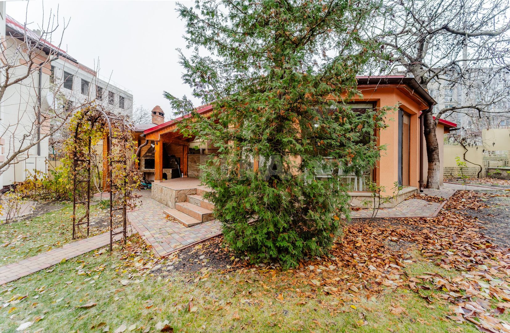 Casa individuală, sector Centru - Poză 3