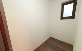 Casa D+P+M.  450 mp teren, 5 camere, garaj, pretabila pt. birouri - Poză 7