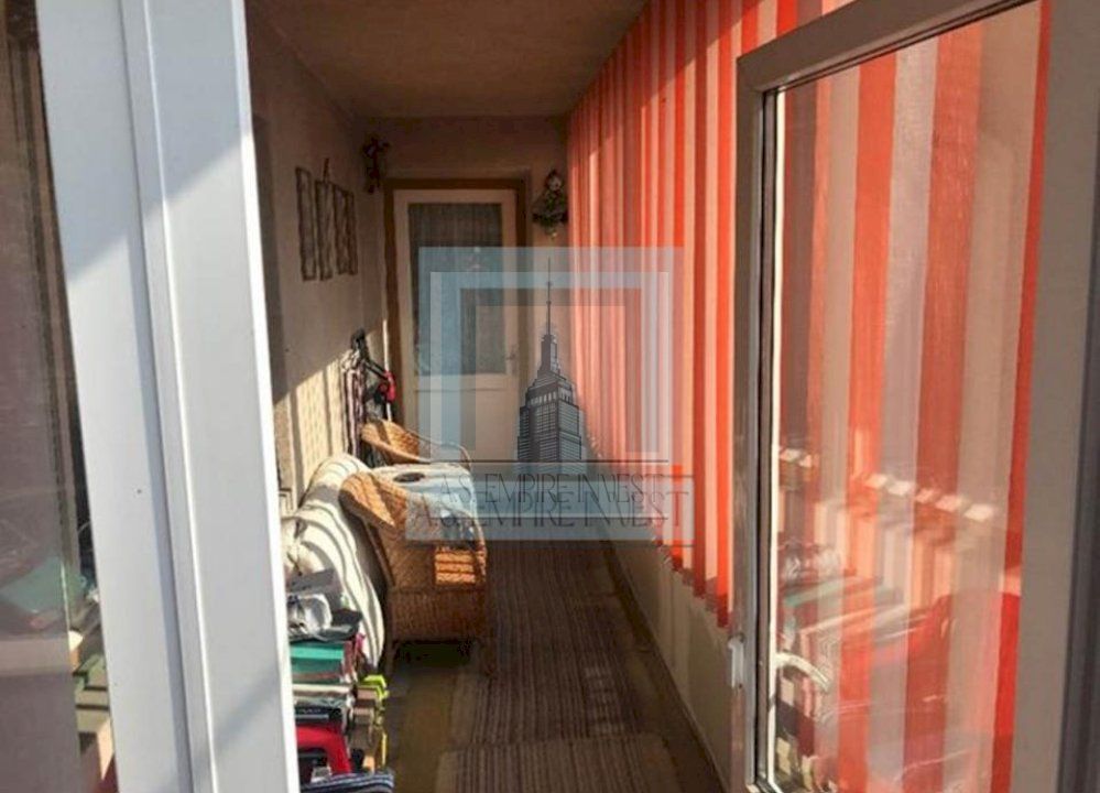 Ap 4 camere decomandat - zona Aurel Vlaicu - Poză 5