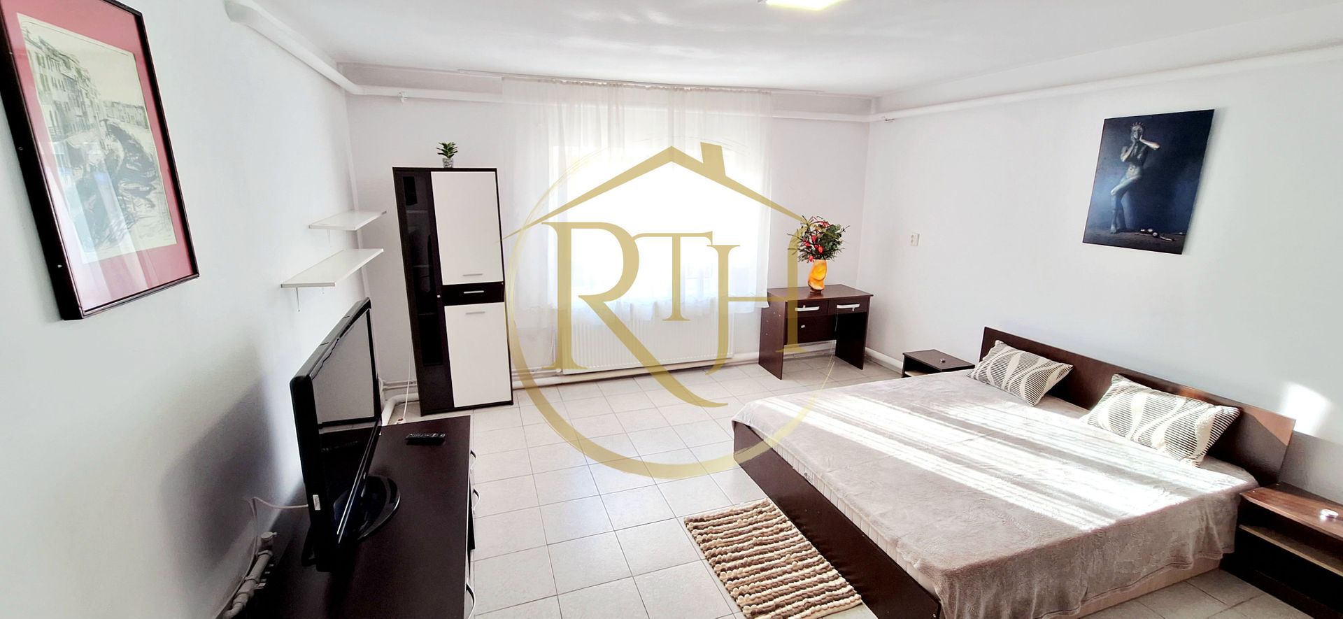 Oferim spre inchiriere casa spatioasa cu 2 camere, Zona Soarelui,cartier privat - Poză 3