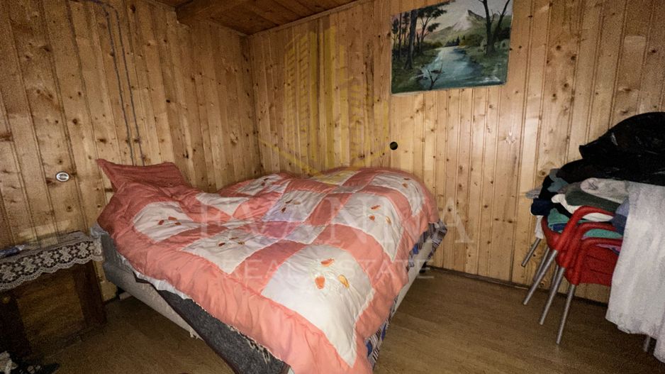 Cabana de vanzare - Lacul Mujdeni - Poză 3