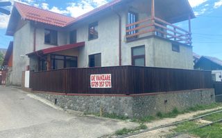 Vanzare casă la poalele Bucegilor!Potential pt. locuinta sau pensiune - Poză 2