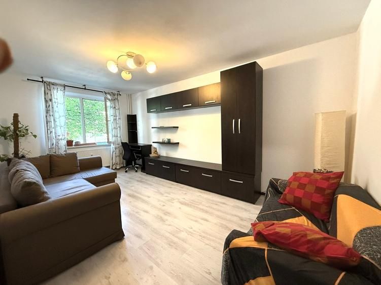 Apartamente cu 3 camere de închiriat , Militari-Uverturii - Poză 1