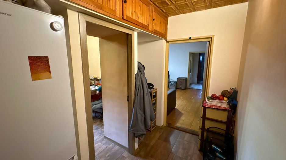 Apartament 2 camere parter 50 M² zona linistita Simeria - Poză 3