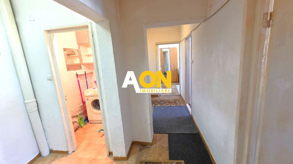 De vanzare apartament 3 camere, etaj 1, Cetate - Poză 3