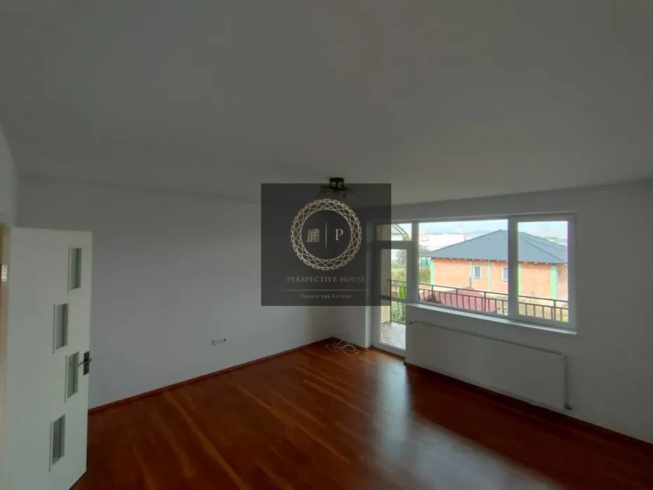 Casa in regim cuplat - Poză 1