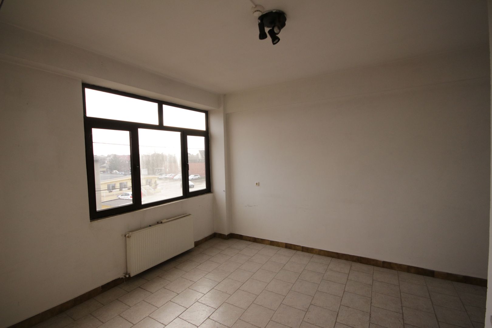 Imobil destinatie birouri + depozit - Poză 42