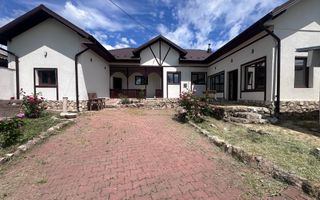 Între dealuri, viță de vie și liniște deplină! Vanzare casa in Prahova - Poză 1