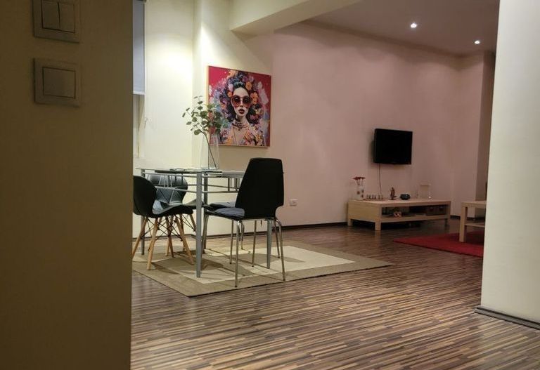 Închiriez apartament 2 camere, Decebal, openspace, parcare inclusă - Poză 5