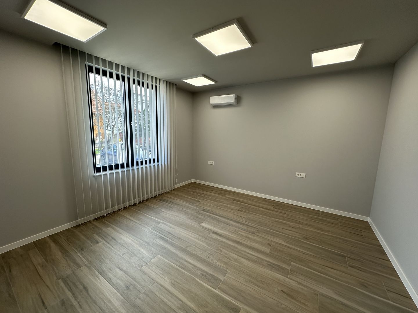 Casa pretabila birouri - Poză 10