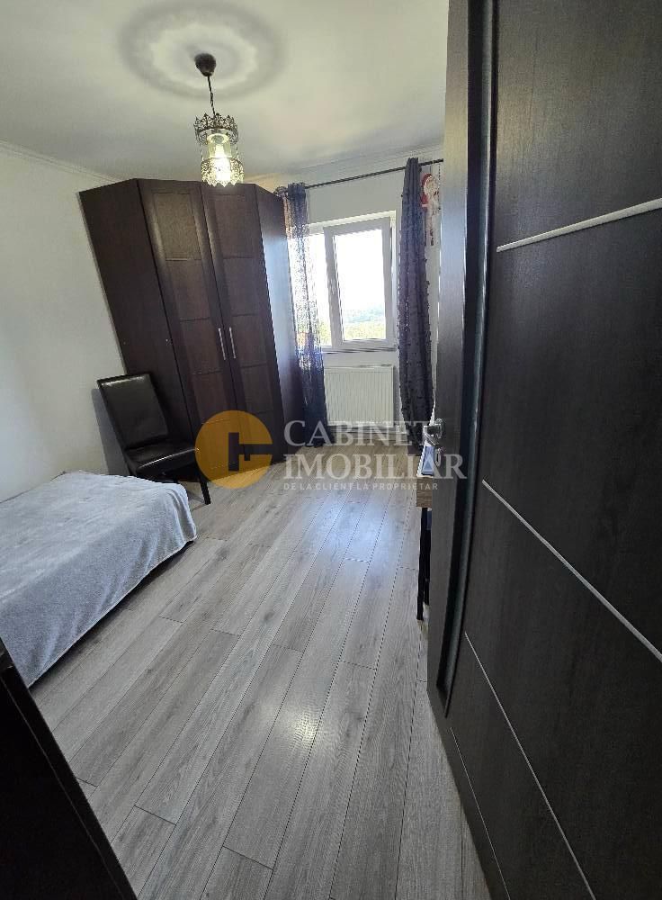 Casa tip duplex - constructie proprie - la asfalt - Poză 6