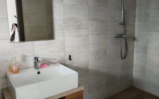 COMISION 0 . Vila LA CHEIE - IZVOR TARLUNGENI - P+E ,4 CAMERE. - Poză 13