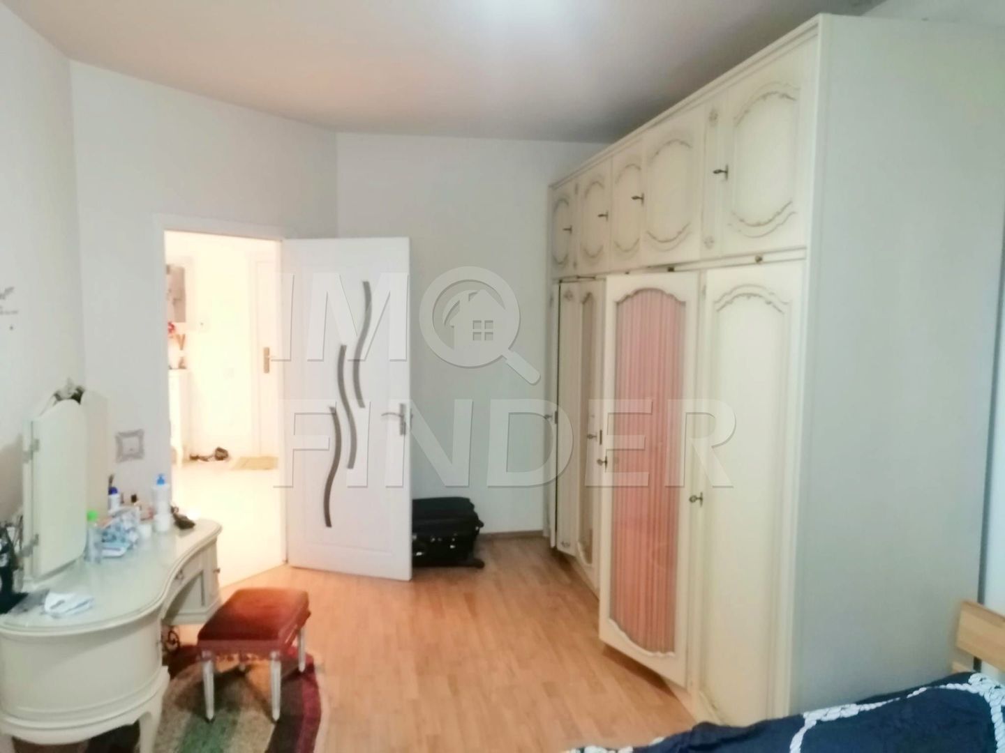 Apartament la Cheie Parcare cu CF in Iris - Poză 2