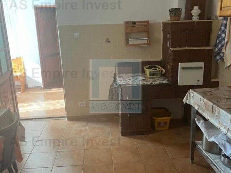 Casa/vila 5 camere , teren 370mp-zona Bran/Poarta - Poză 4