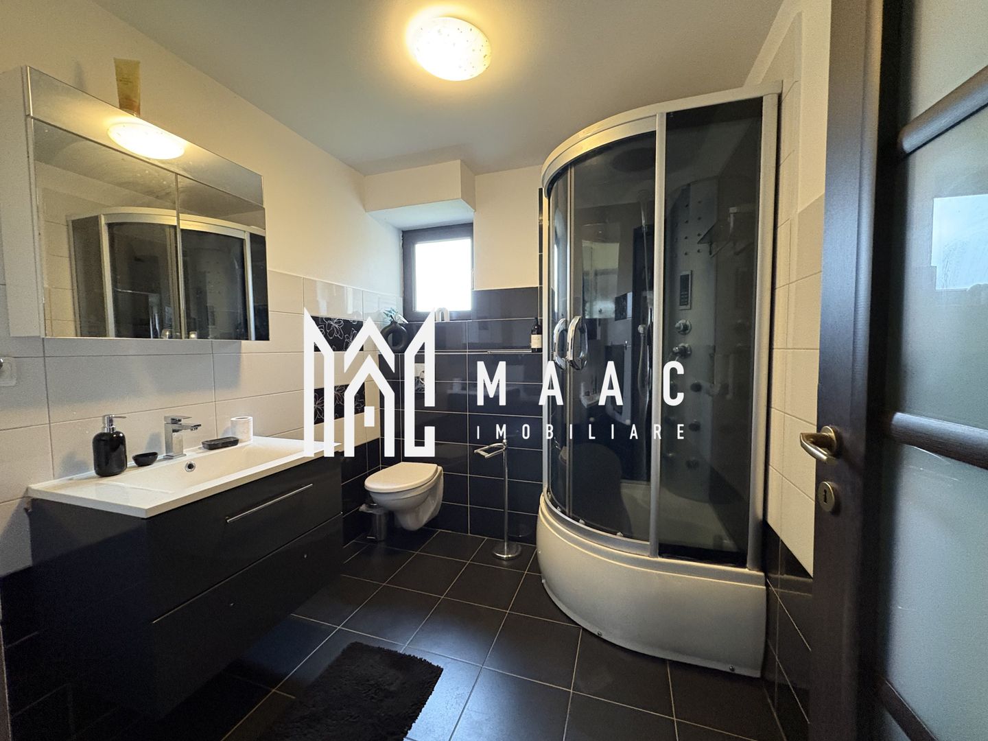 Casa cu 5 camere  I Curte 920 mp  I Tocile - Poză 8