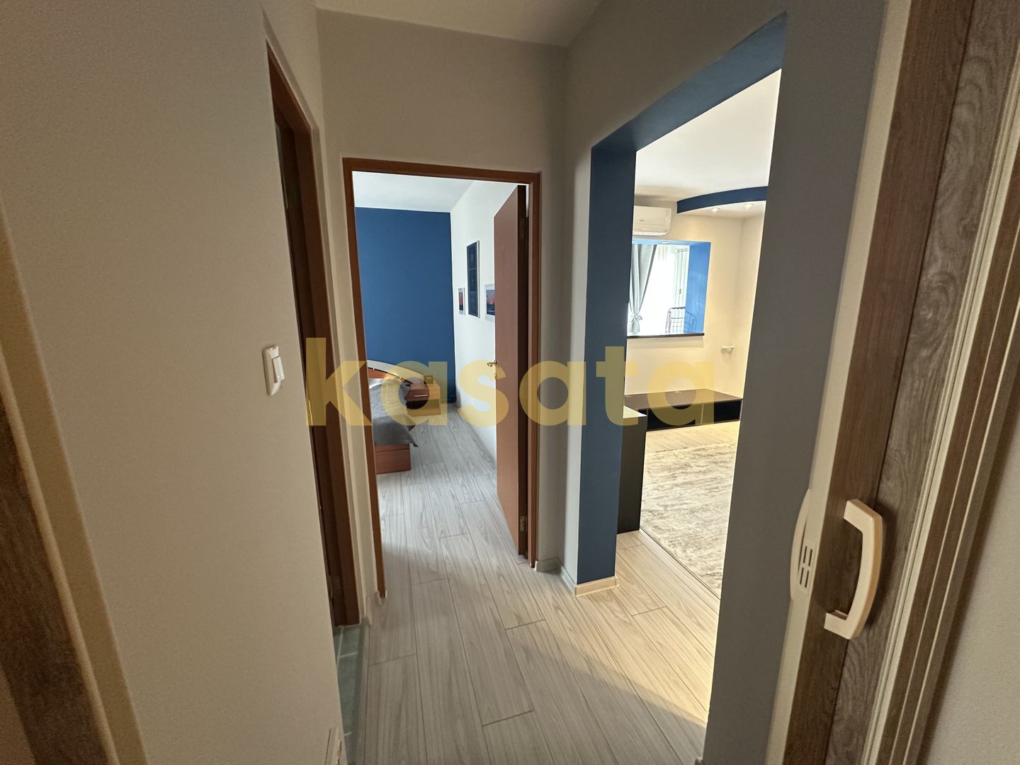 2 Camere | Centrala Proprie | Etaj Intermediar | Renovat - Poză 18