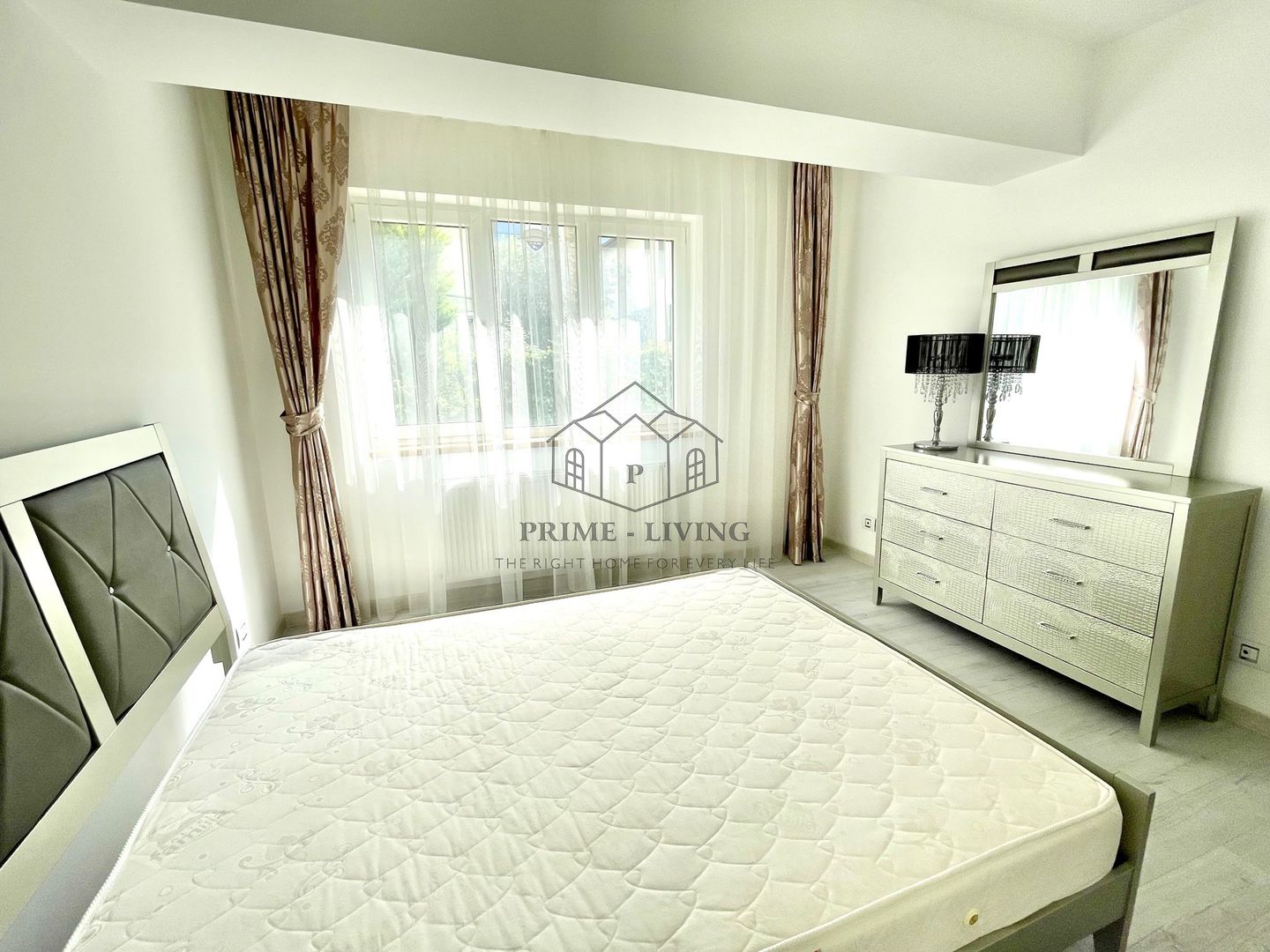 APARTAMENT SUPERB CU 4 DORMITOARE LA PARTER ÎN HERASTRAU - Poză 13