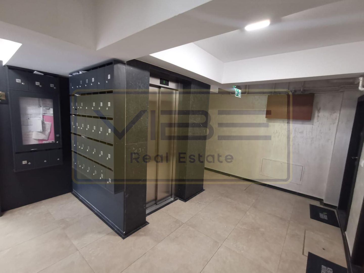 Popas Pacurari- Carrefour Market - O camera + Parcare - Poză 7