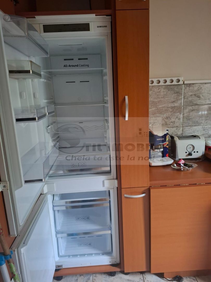 Apartament 3 Camere Podul de Piatra - 550 euro - Poză 6