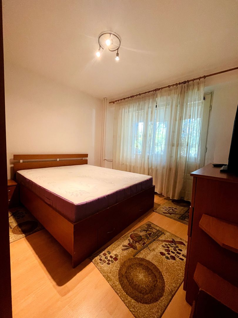 Apartament cu 3 camere DECEBAL - Poză 8