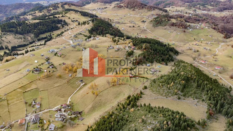 Teren cu PUZ aprobat Fundata / priveliste superba - Poză 7