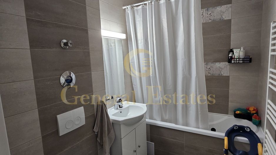 Spre vanzare - apartament 2 camere in Brasov - Poză 11