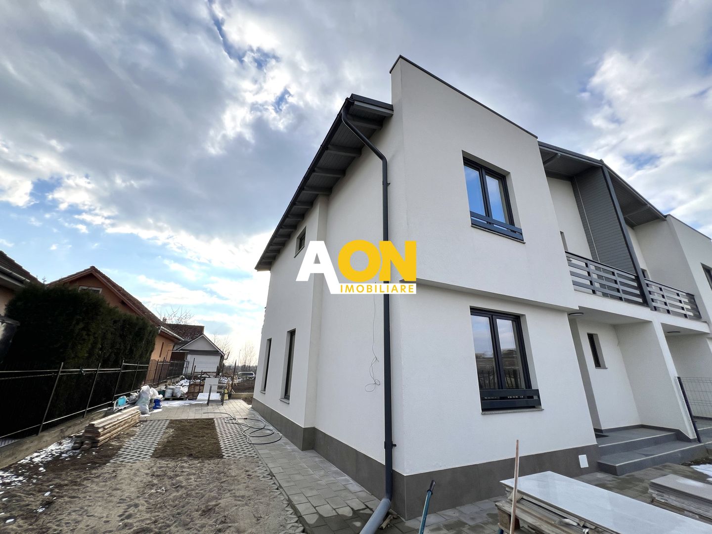 Casa moderna cu finisaje de calitate, 4 camere, 3 bai, 132 MP utili - Poză 36