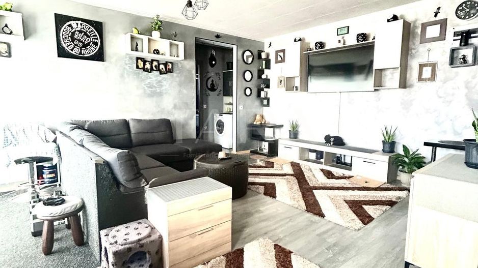 Apartament 2 camere Floresti - Poză 1