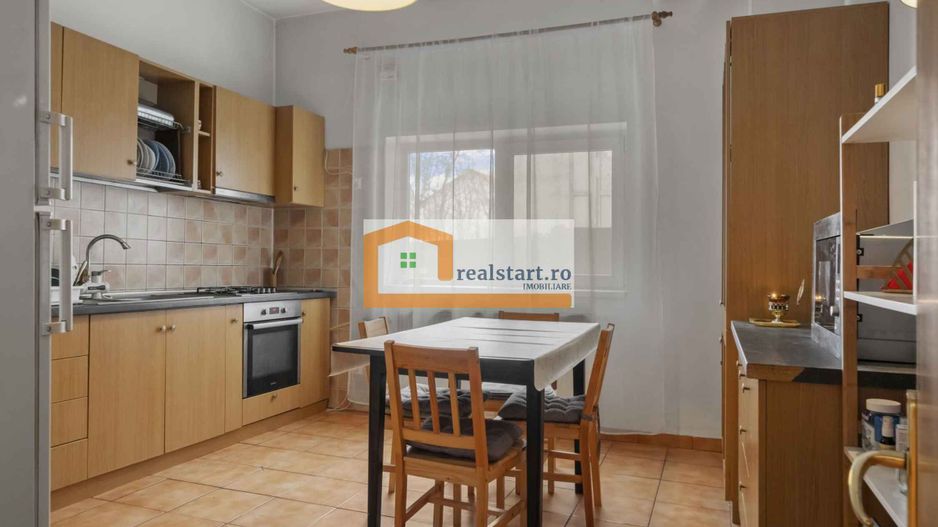 Vila 14 camere, individuala cu teren 590mp, curent trifazic, ALA, Metrou, - Poză 8