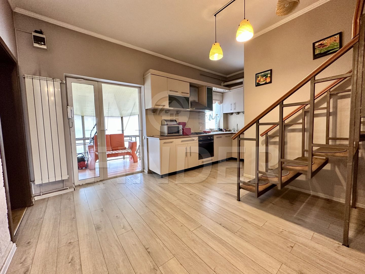 Apartament 4 camere in vila pe 2 niveluri, 150 mp, Andrei Muresanu - Poză 8