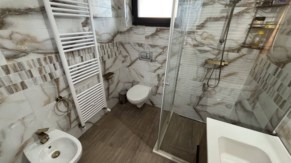 Casa INDIVIDUALA 6 camere, curte superba - zona Brana, Selimbar - Poză 26