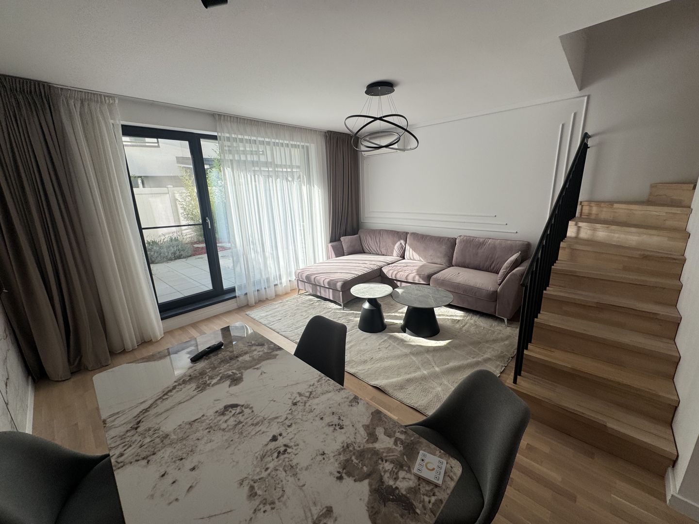 Vila de inchiriat Pipera Voluntari Zenville 2 locuri de parcare 4 bai - Poză 2