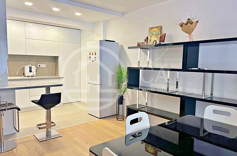 Apartament 3 camere de vanzare in cart. Luceafarul Oradea - Poză 5