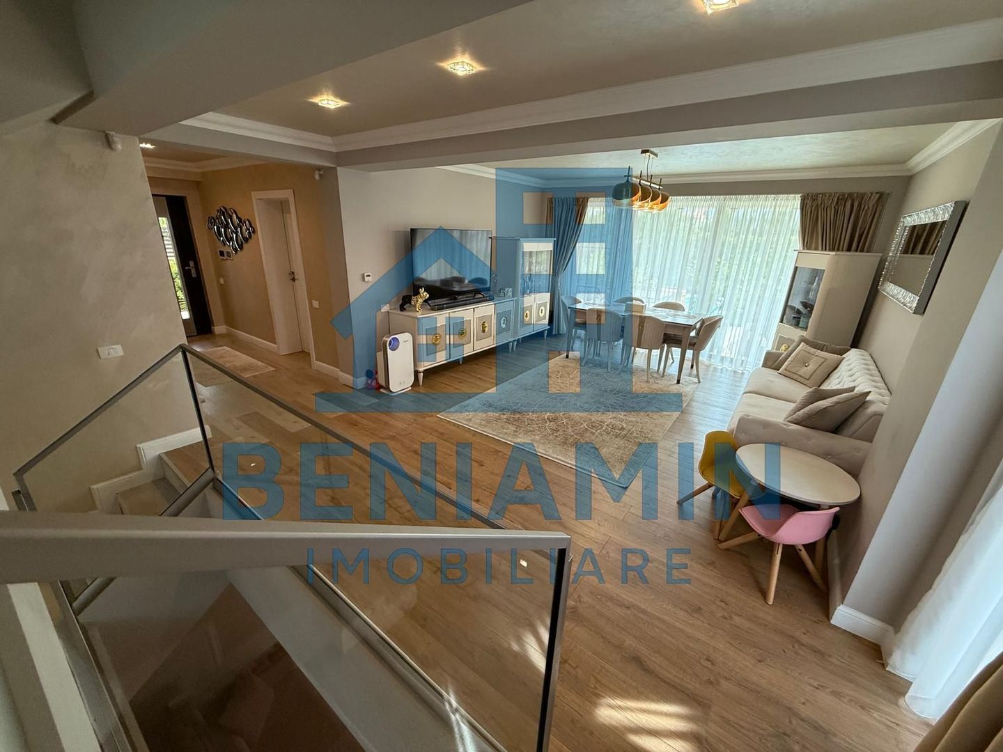 Vila ultramoderna Consul cu piscina si design impresionant - Poză 4