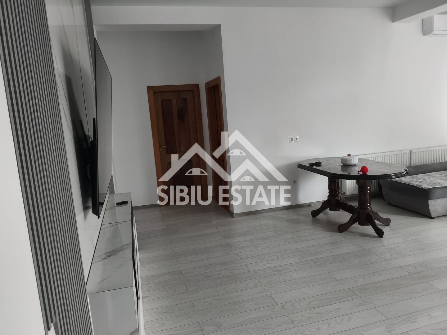 Apartament de vanzare cu 2 camere etaj 1 - langa Shopping City - Poză 4