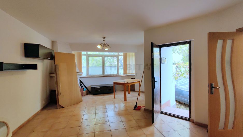 VIla 6 camere Parc Bazilescu, la 9 minute de metrou. - Poză 1