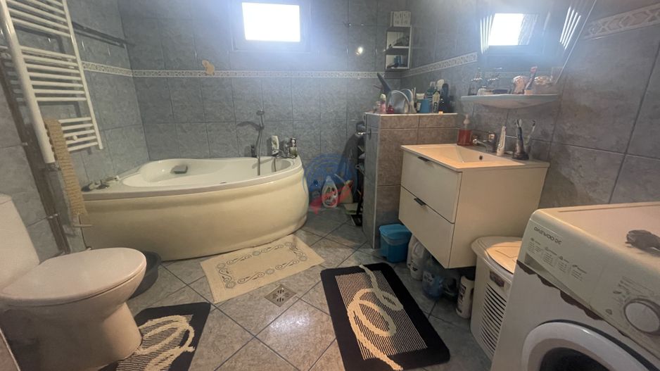 Casa moderna la doar 5 minute distanta de Craiova - Poză 8