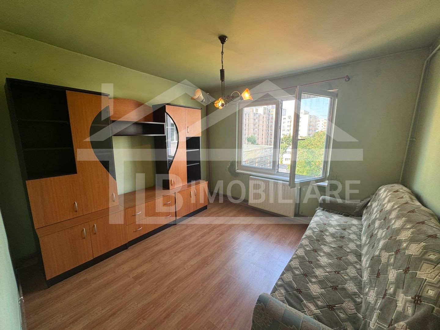 Apartament cu 3 camere, 66 mp, decomandat, Zona Fortuna - Poză 3