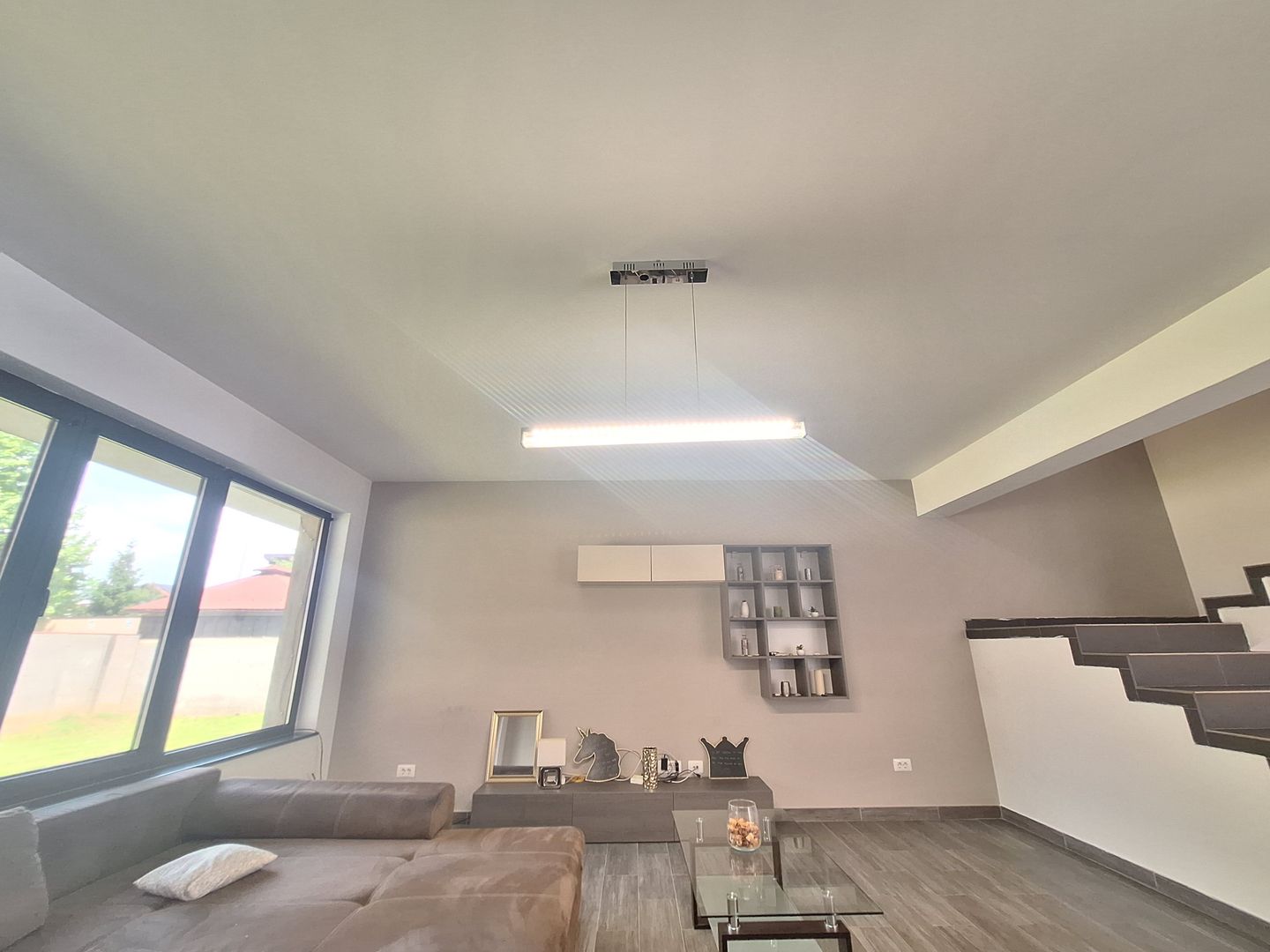 Duplex 4 cam 3 bai parcare&curte Prelungirea Ghence str. Maracineni - Poză 4